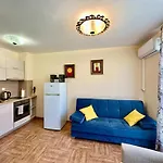 Cozy 1-bedroom In Royal Bay Apartamento