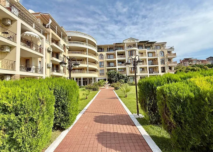 Cozy 1-bedroom In Royal Bay Sveti Vlas